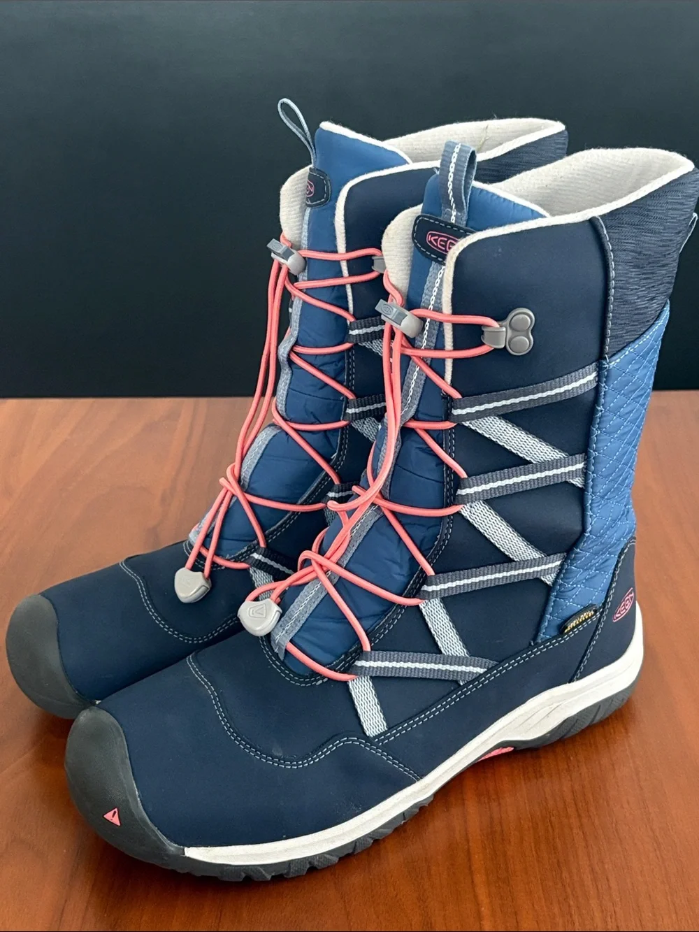 Keen, Hoodoo Waterproof Boots - Big Kids size 7